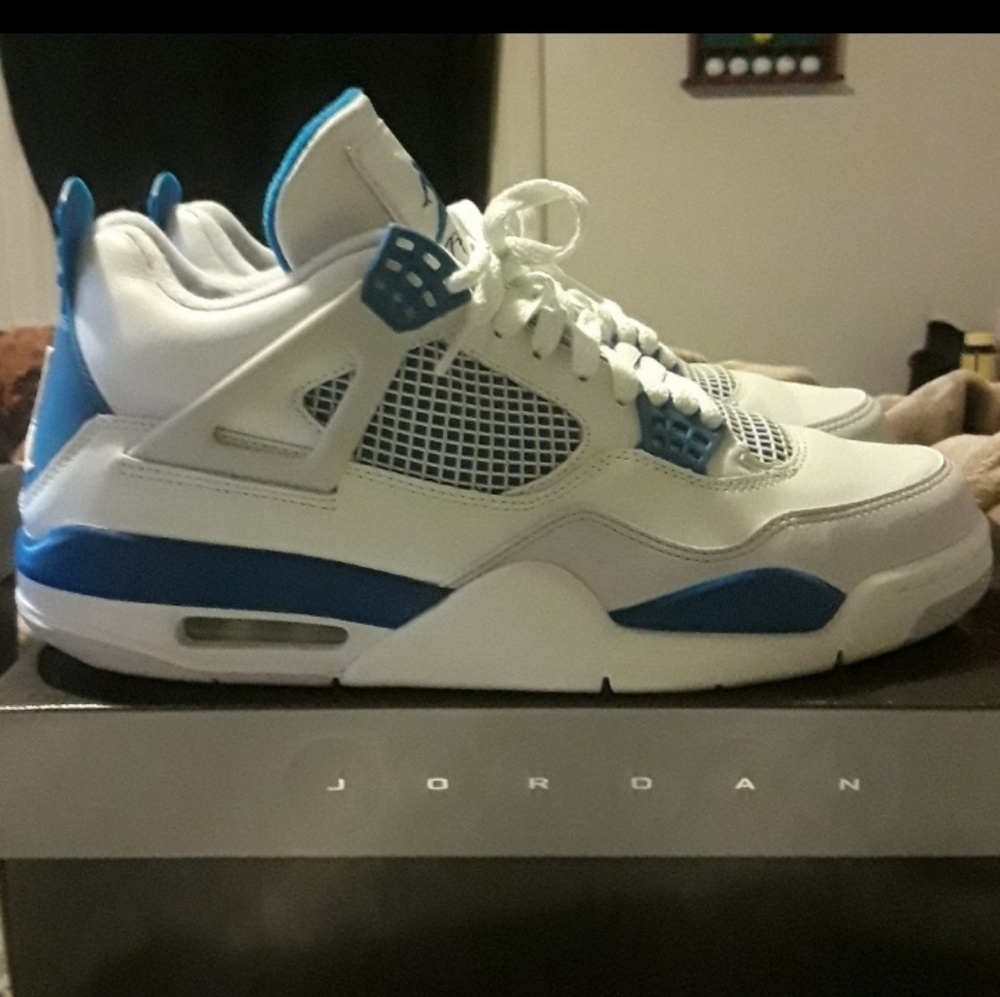 Jordan 4 Military Blue 2006